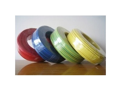 家庭裝修電線規(guī)格用4方比2.5方好？電工師傅說家用電線不是越大越好